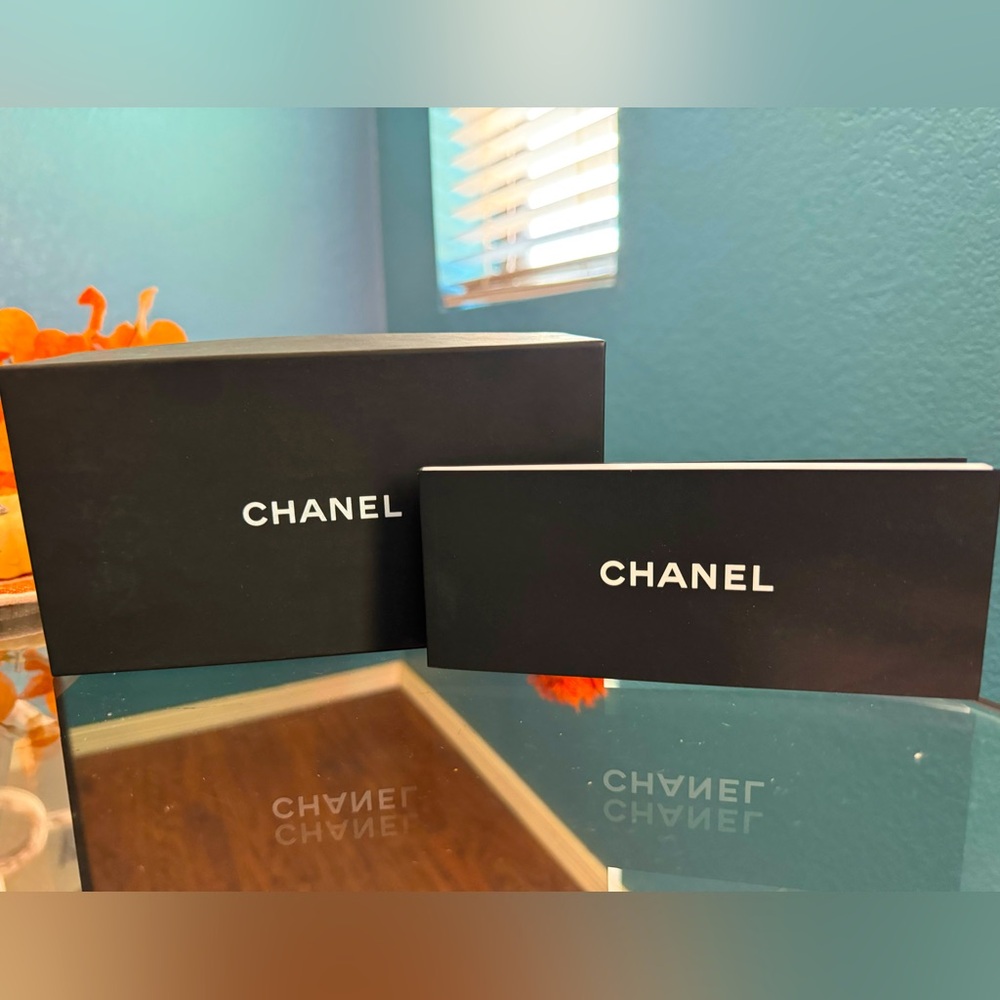 Chanel box